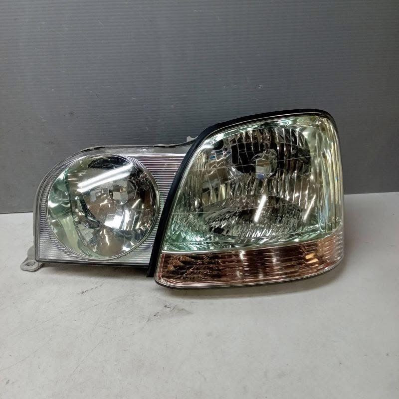 Toyota Progrès Kouki Halogen Green tinted Headlights